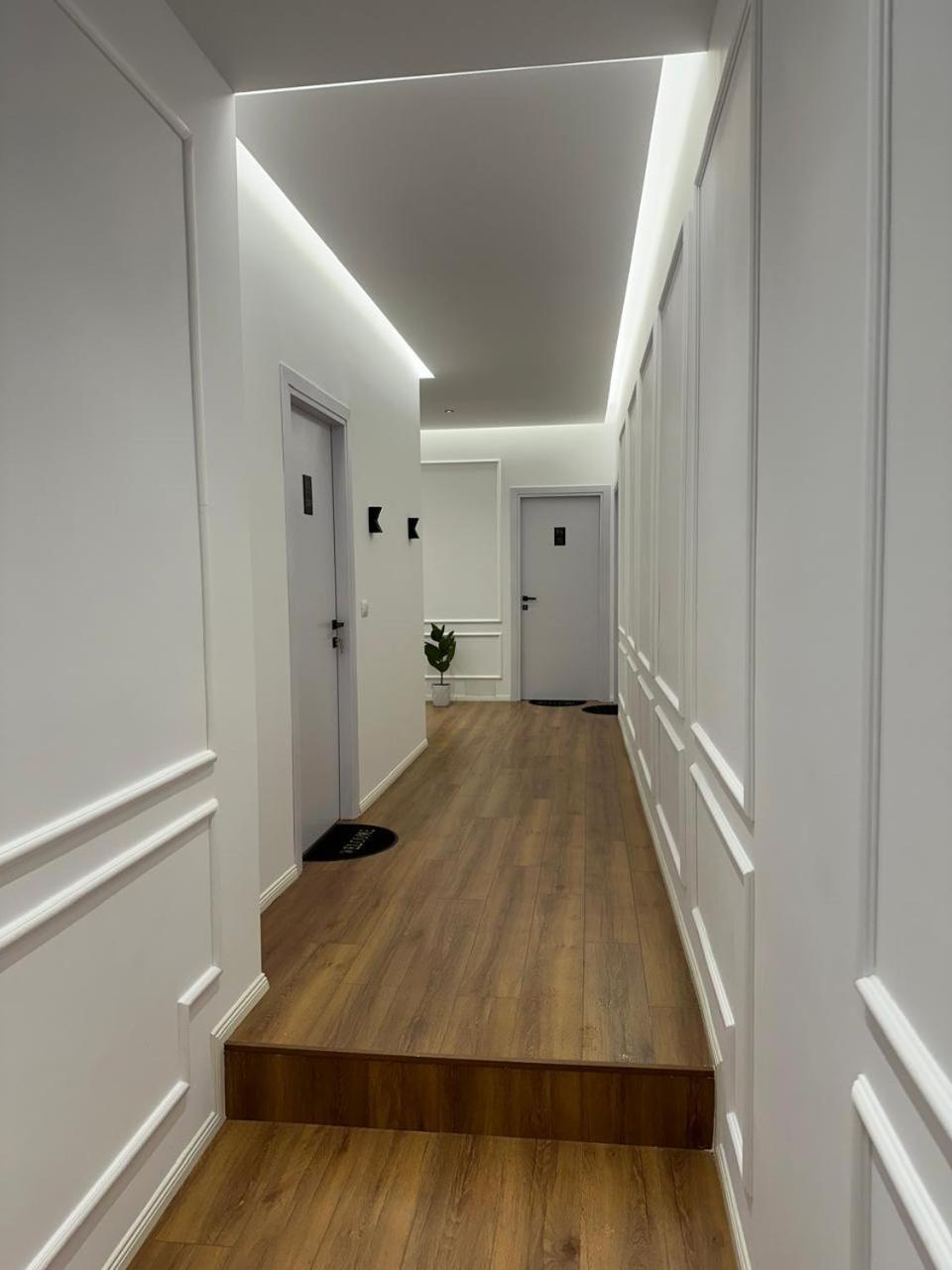 Apartment Fa At Center 02 *